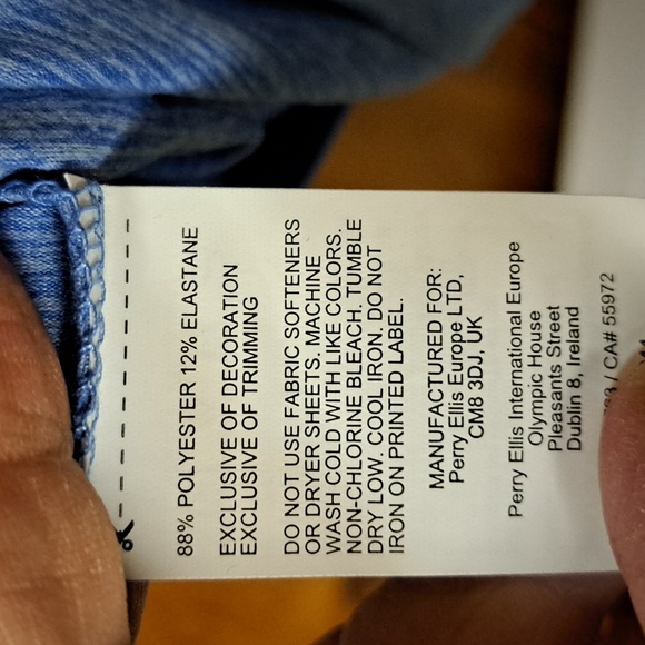 🛍PGA water repellent long sleeve S top ptp 22" ( can be unisex) - Picture 4 of 7